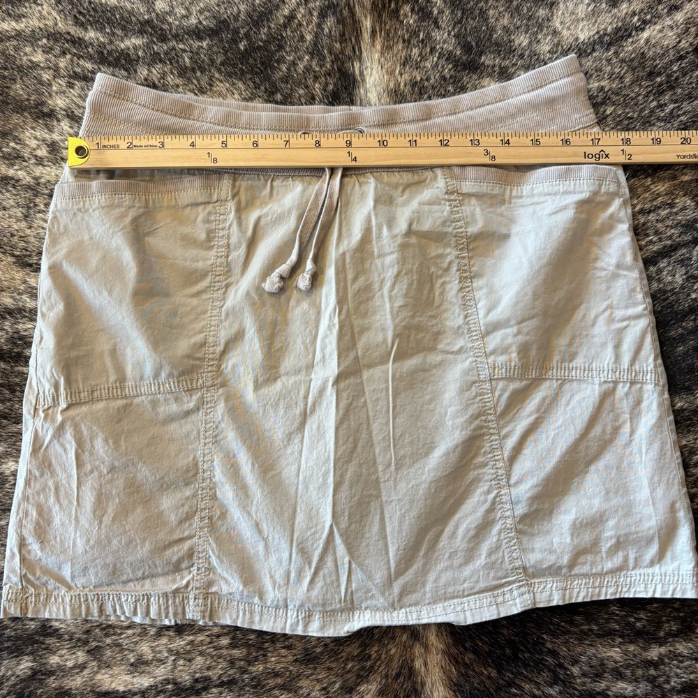 Women’s Kahkis & Company Skort, Size 12 - Picture 7 of 9